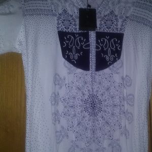 Woman's tunic or mini dress